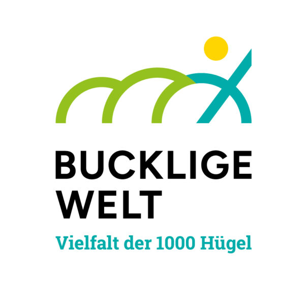 Logo_RGB_BUWE_vertikal_2-zeilig_Col